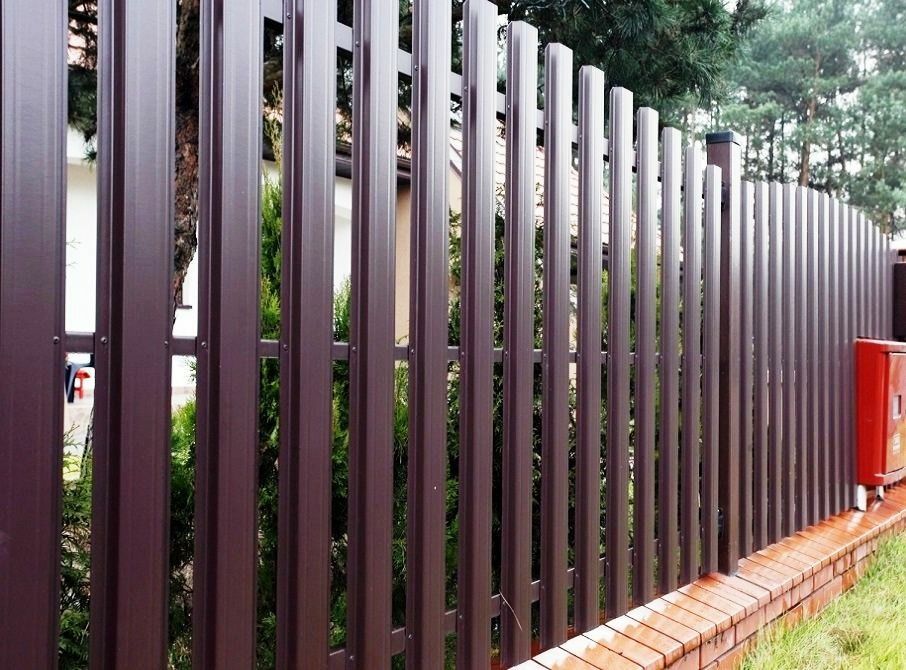 Заборы из профлиста и металлоштакетника любой расцветки. Темиртау.