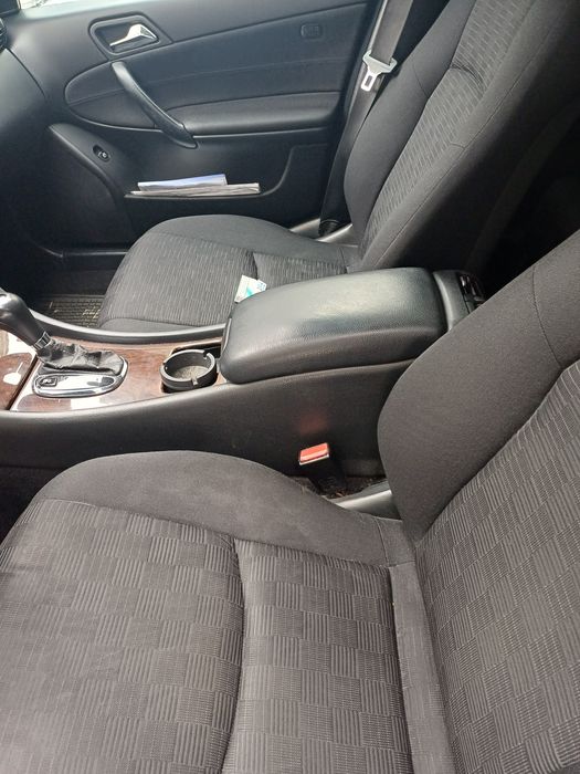 Мерцедес c220 cdi,150 конски сили,2005 година,най здравия .2400 евро.с