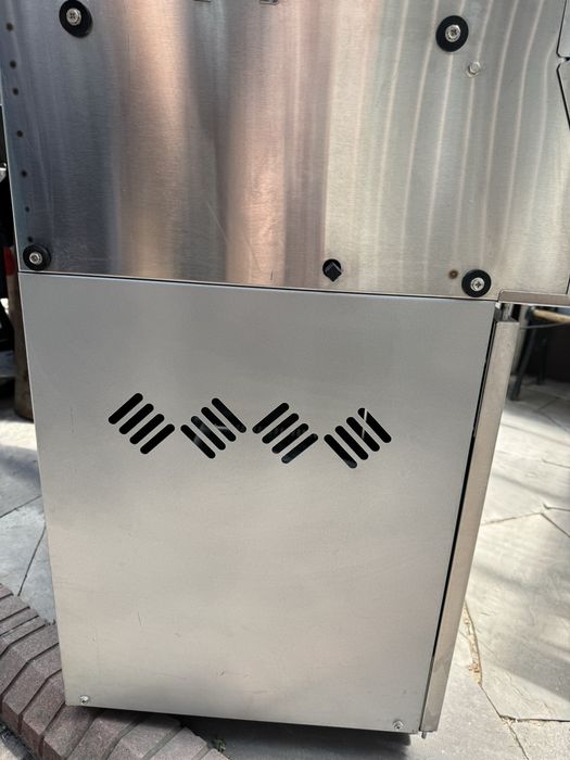 Угольный гриль Napoleon pro 605