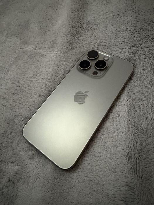 Iphone 15 Pro 256 GB ,  e-Sim