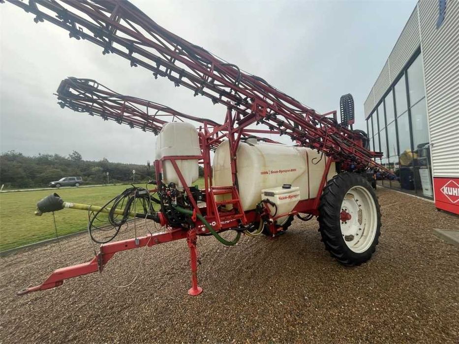 Met erbicidat Hardi Comander 2800 L deschidere 24 m an 2017 Met Lemken