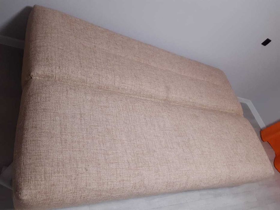 Продам диван в хорошем состоянии