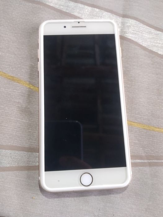 I phone 7plyus holati yaxshi 256gb