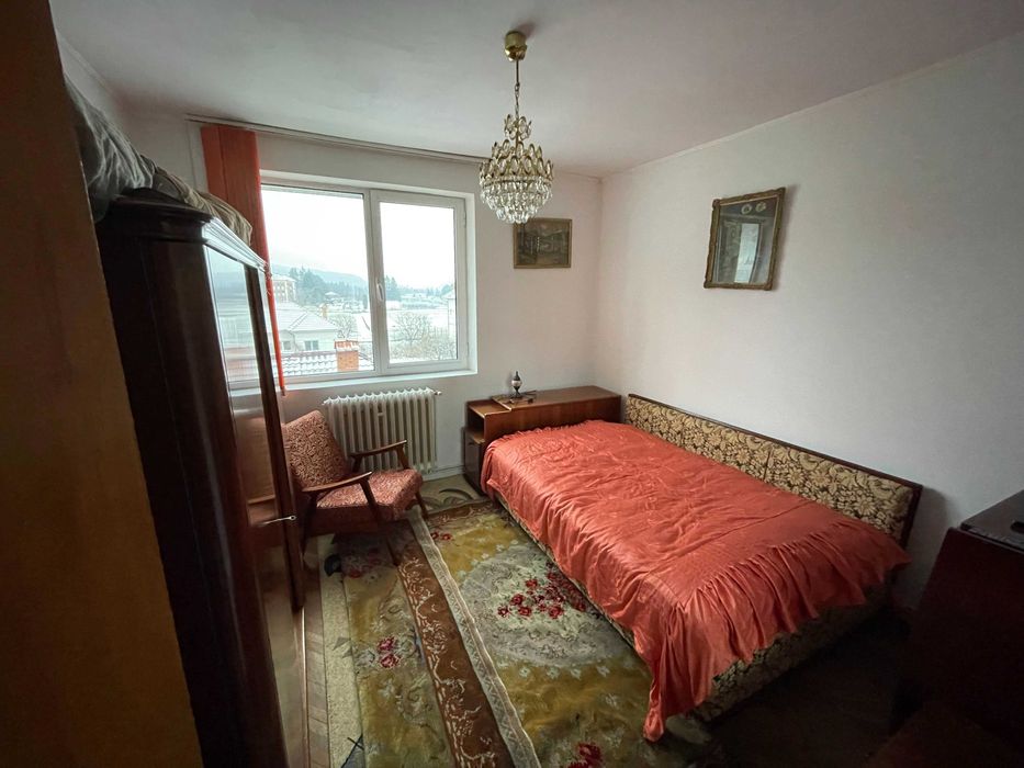 Inchiriere Apartament 2 Camere - 300 EUR/luna