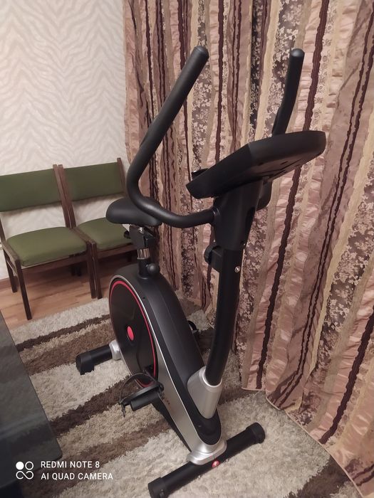 Велотренажёр спортивный