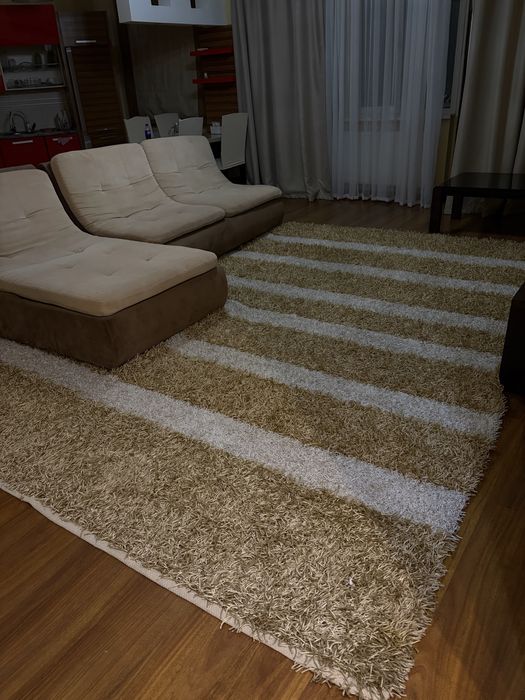 Кровать, диван, стол со стульями, письменный стол