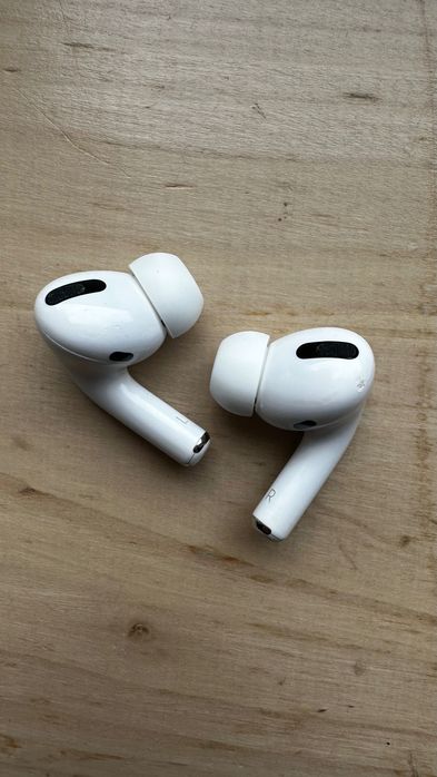 Apple AirPods Pro – generația 1