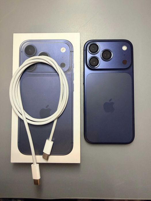 Iphone 17 pro / deep blue / nou