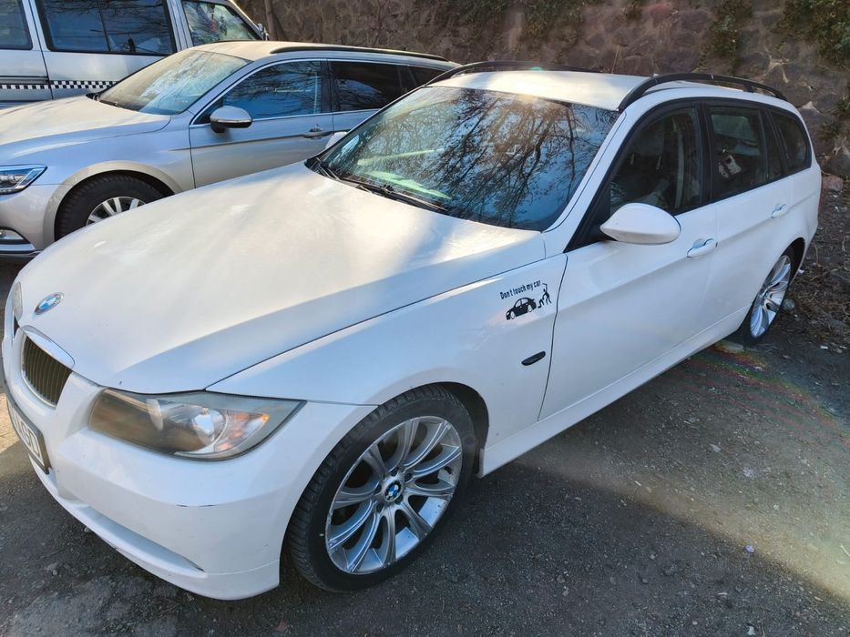 BMW e91 318i 2.0