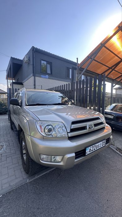 Toyota 4runner автомобиль