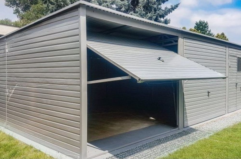 Vând garaj auto pe structura metalica