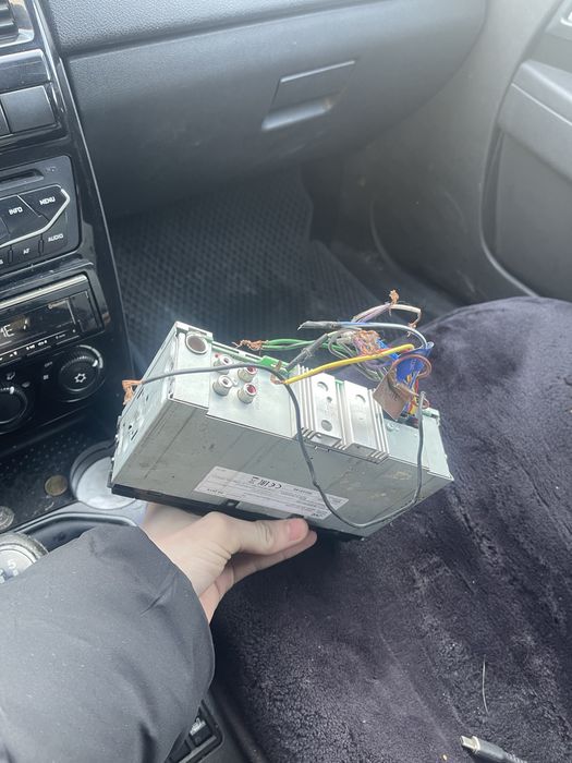 Продам мафон JVC KD-X152