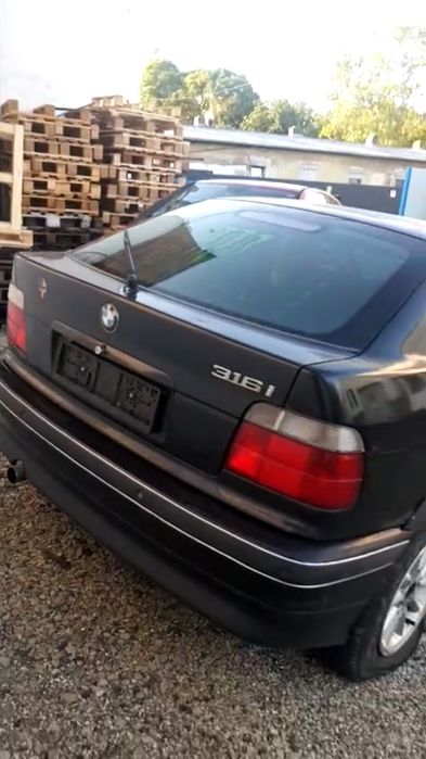 Bmw e36 compact, седан, по запчастям.