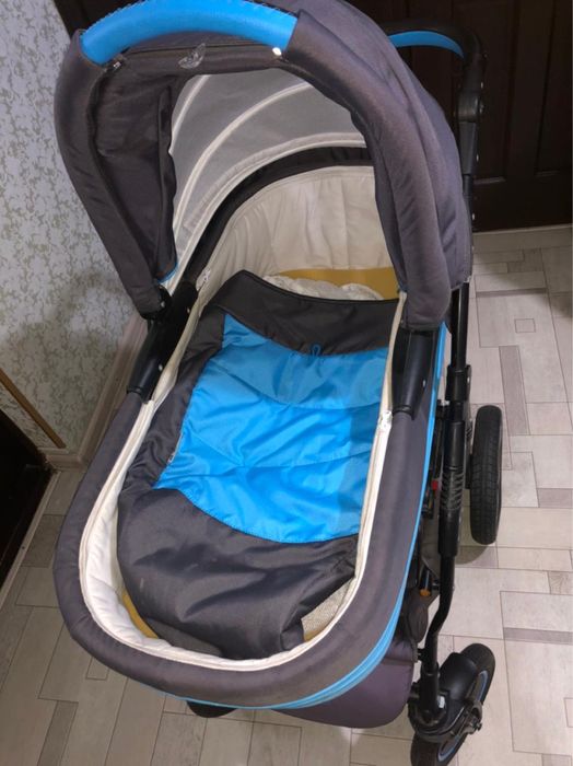 Продам коляску 3в1