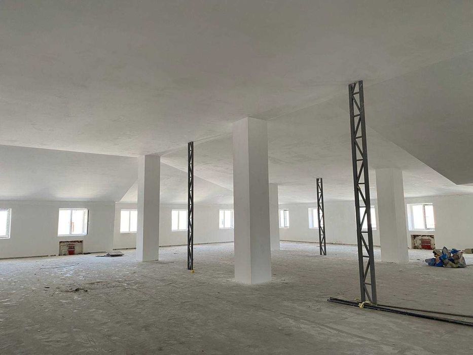 ул.Фаргона Йули УзБУМ 151 м² можно делить на помещения лифт 2-линия