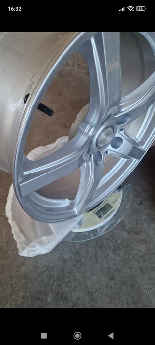 Джанти Dunlop Violento 5x114.3 R18 ET42 J8