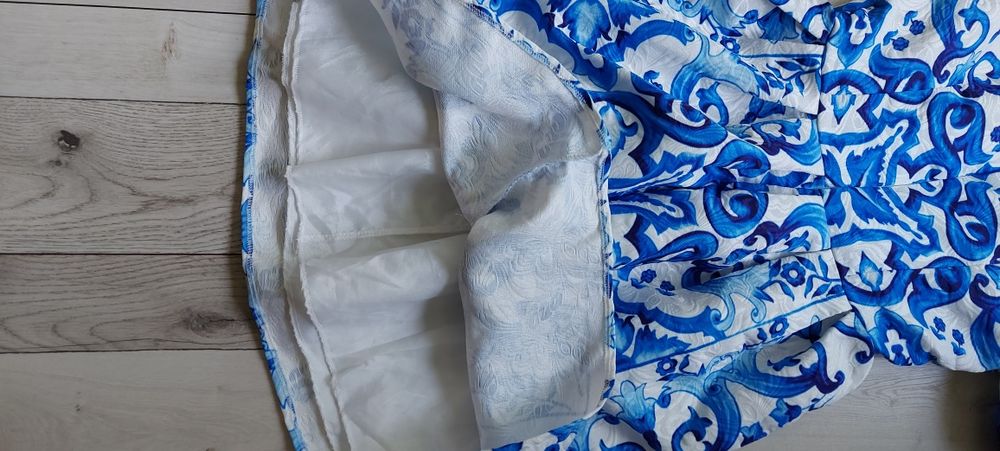 Страхотни рокли за повод