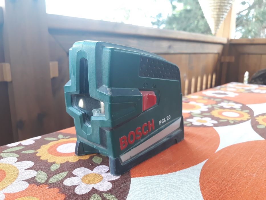 Лазер нивелив bosch PCL 20
