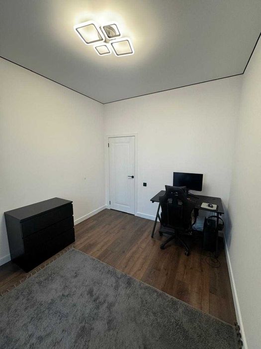 Продам квартиру  (Евродвушка)