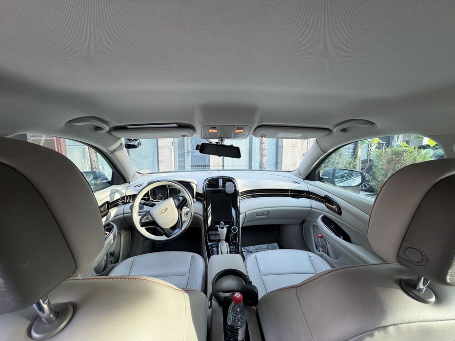 Малибу 1? Нима бу? Малибу 3!