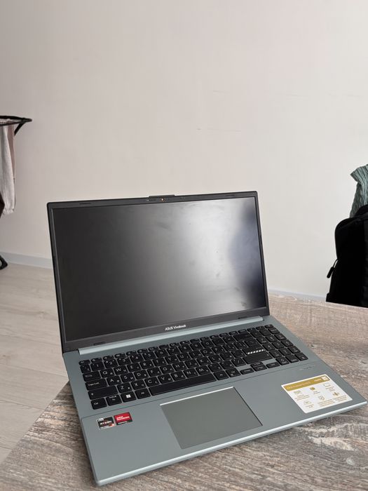 Ноутбук  ASUS E1504FA