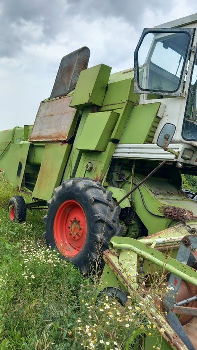 Vând combina class senator