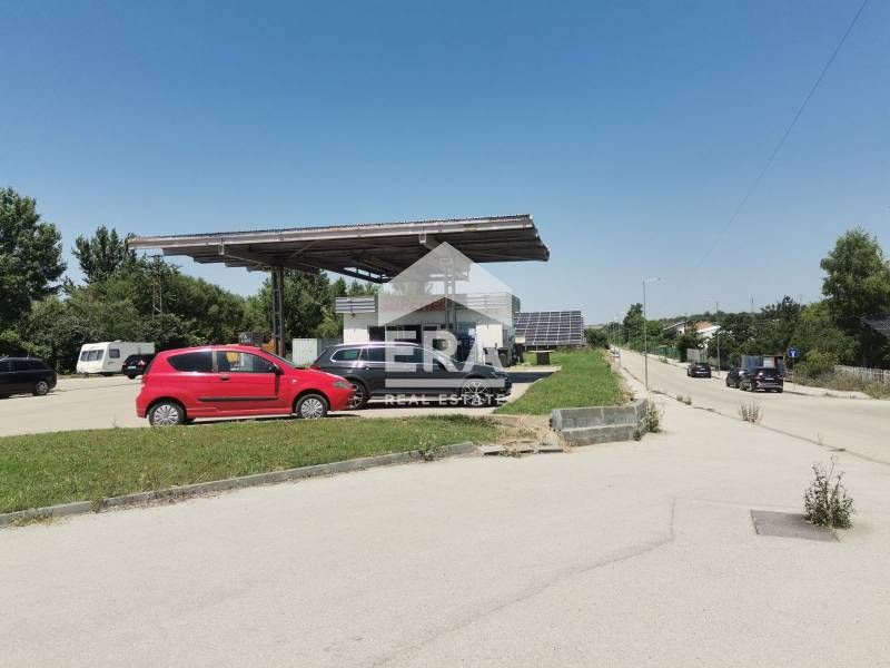 Продава се Промишлена сграда в Ловеч, Промишлена зона - Изток - 3239 кв.м за 229 €/кв.м - Снимка #4