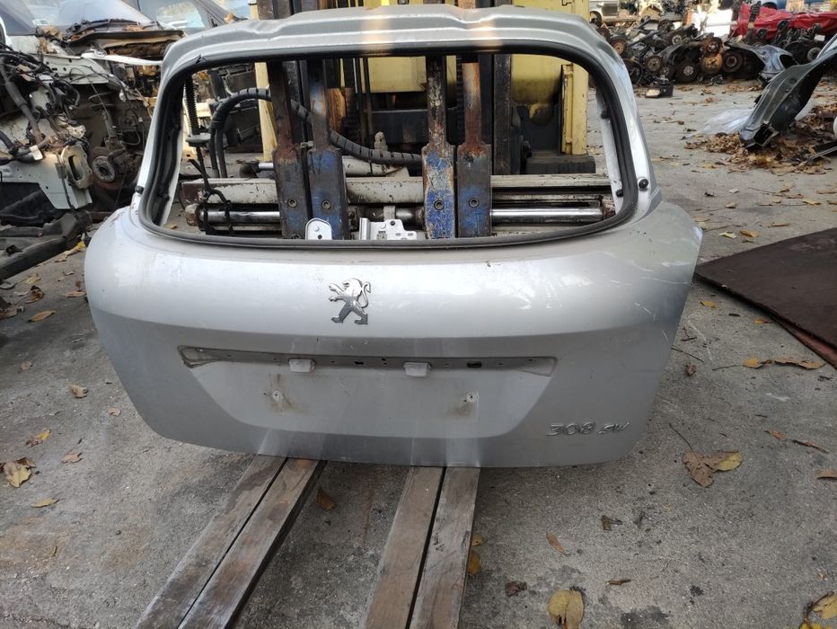 Заден капак за Пежо 308 SW