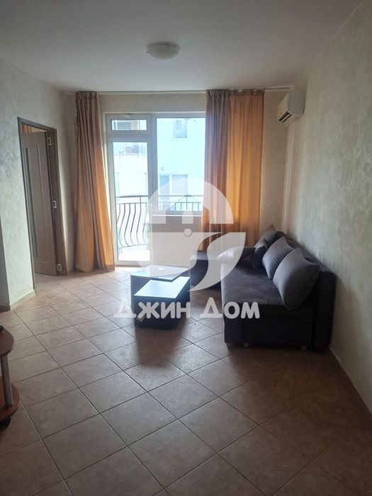 Двустаен апартамент в жилищна сграда БЕЗ ТАКСА, с. Равда