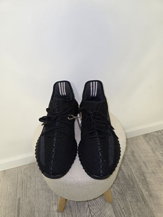 Yezzy Boost 350 V2 Onyx