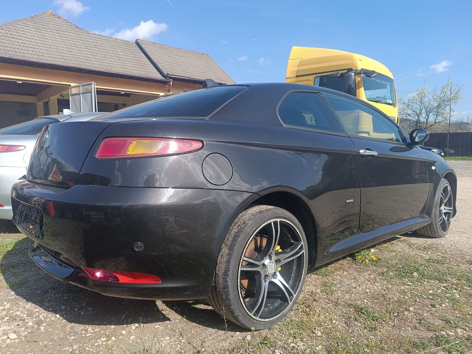 Vând doua Alfa Romeo GT