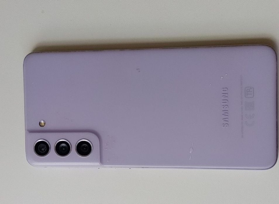 Продам самсунг s 21 fe