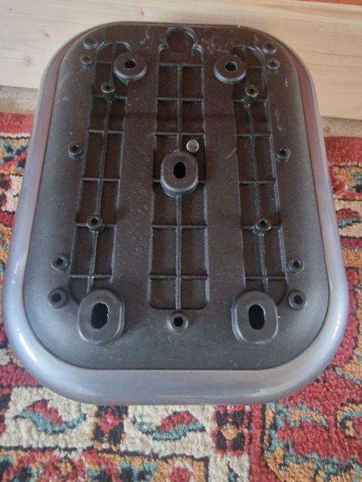 Cutie trotineta electrica