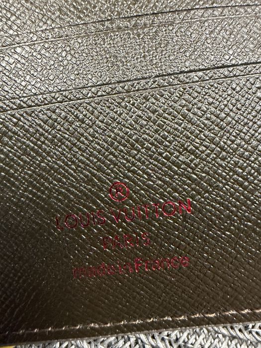 Louis Vuitton портфейли