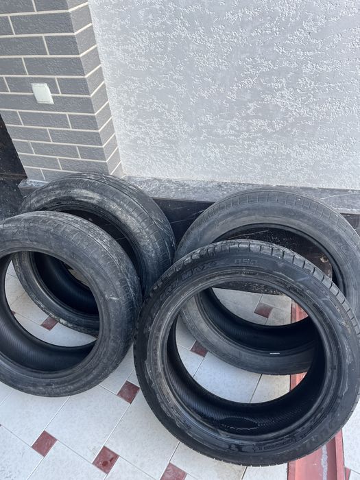 Шины 235/55 /20 Dunlop