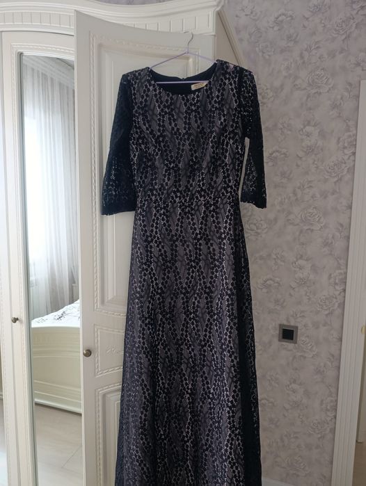 Женские  Платья.