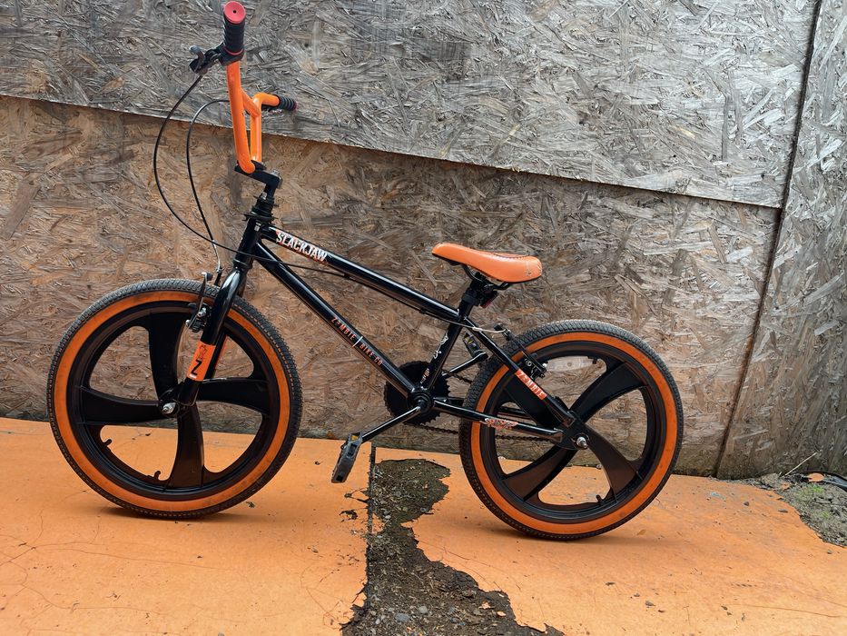 Bicicleta bmx zombie roti 20”
