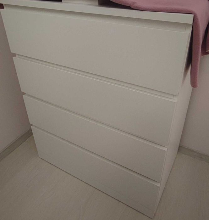 MALM скрин с 4 чекмеджета
