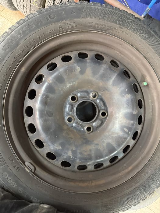 Cauciucuri cu jante 205 55 R16