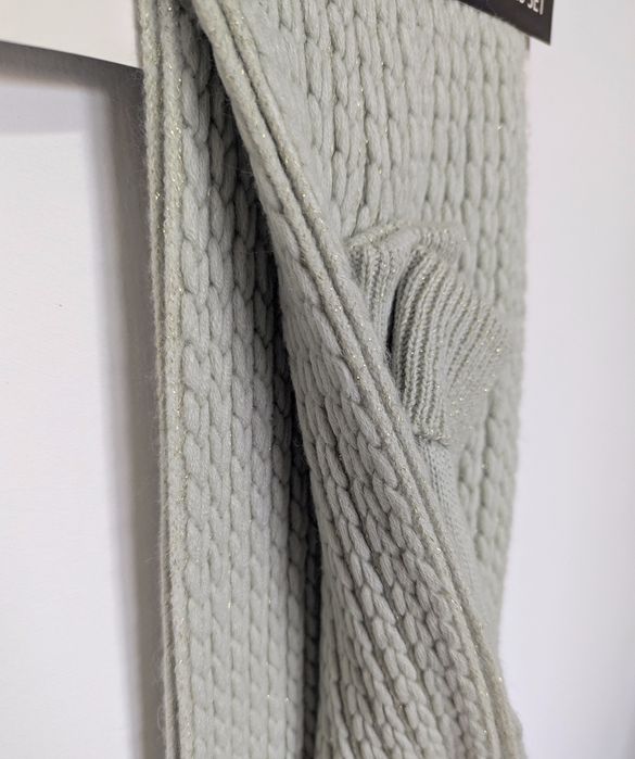 Fular, manusi pachet verde