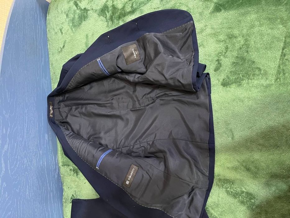 Продам костюм 36 размер