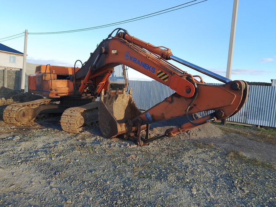 Продаю Экскаватор гусиничный