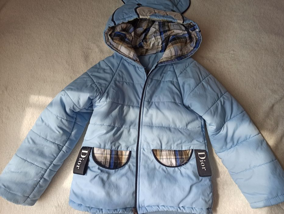 Продам куртку для девочки, рост 110 см