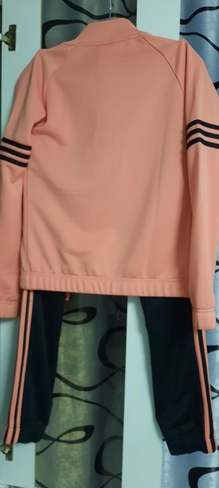 Trening Adidas nou