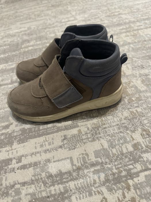 Продам туфли, ботинки детские