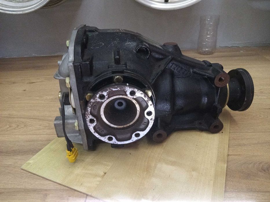 Шпер диференциал 188 с число 3.73 БМВ