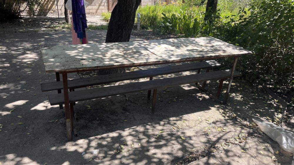 Стол узын далага