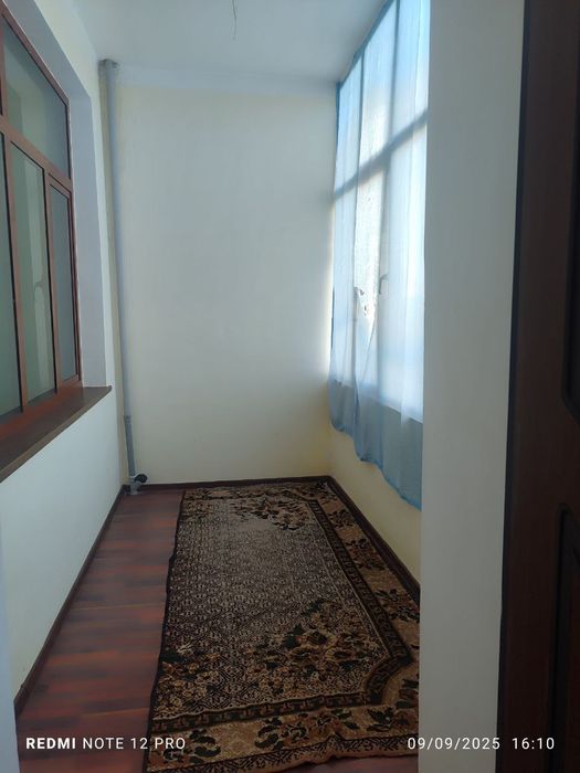 Oilaga ijaraga beriladi.Manzil Agora oldi (Airaport yoʻli)9 dom 5 xona