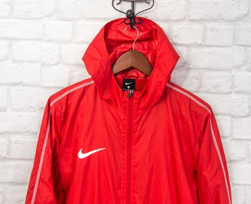 NIKE Оригинално дамско тънко яке размер М