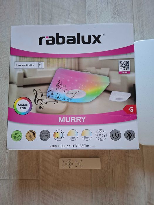 Музикален плафон с дистанционно управление.